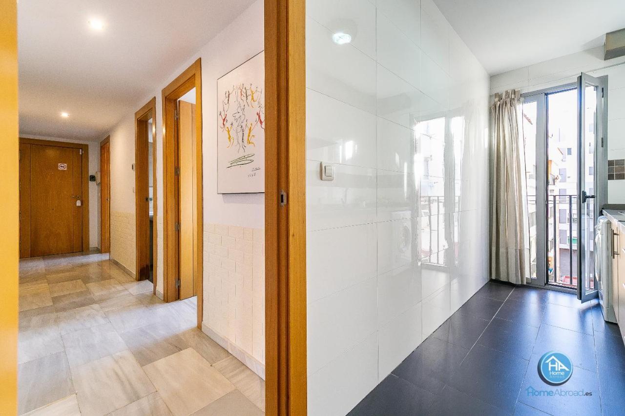 Premium Penthouse With Roof Terrace And Parking In Carlos Haya 말라가 외부 사진
